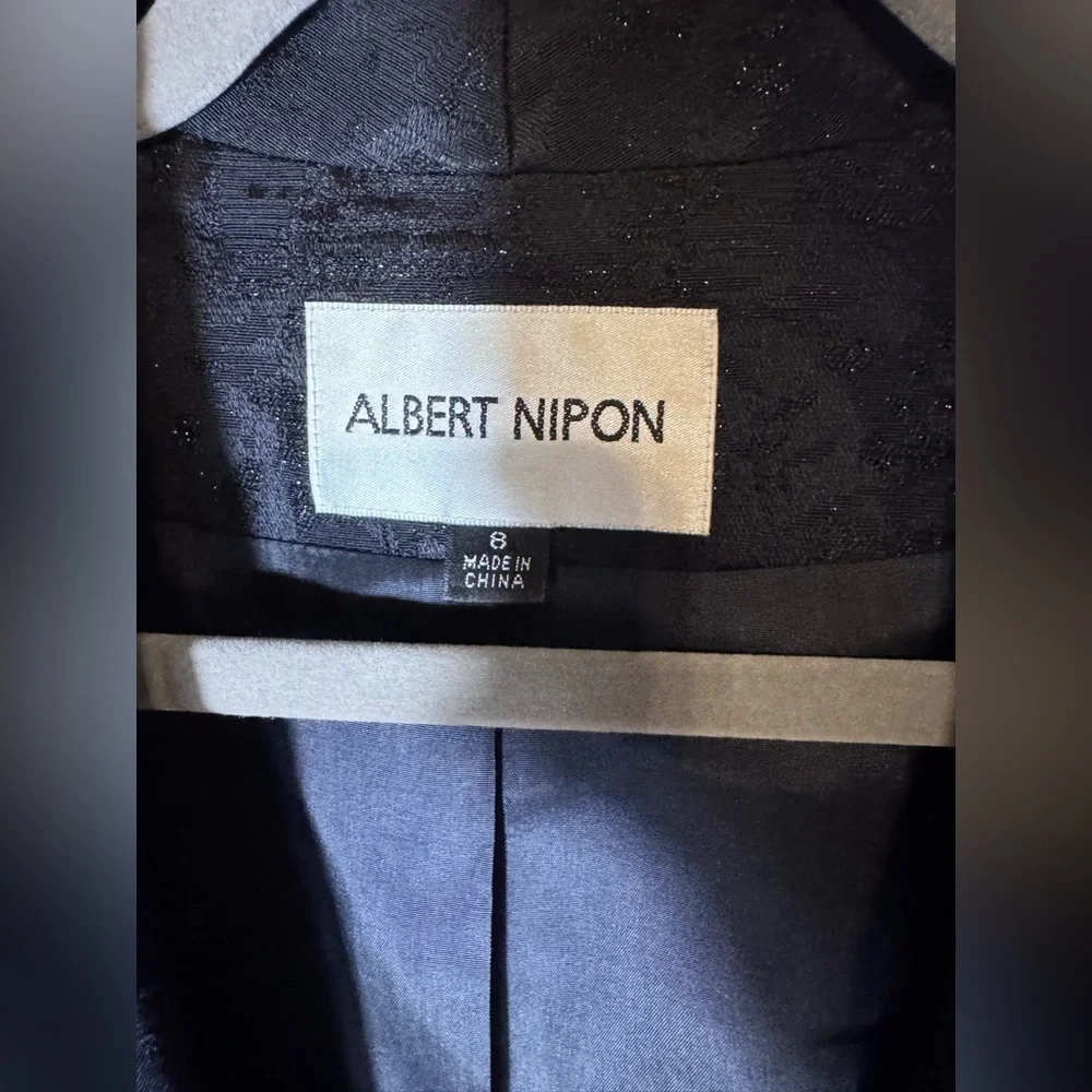 Albert Nipon Women’s Black with Silver Specks Textured Jacket Feather Cuffs 8